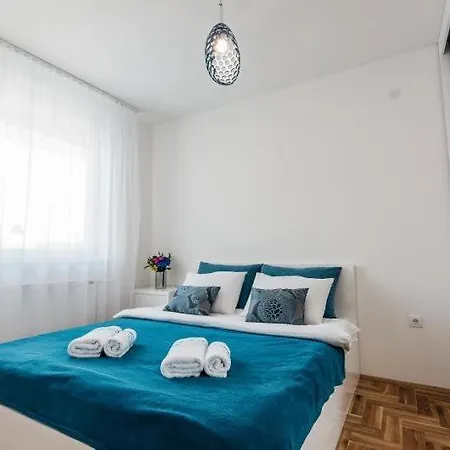 La Mer Apartment Private Parking Novi Sad Exterior photo